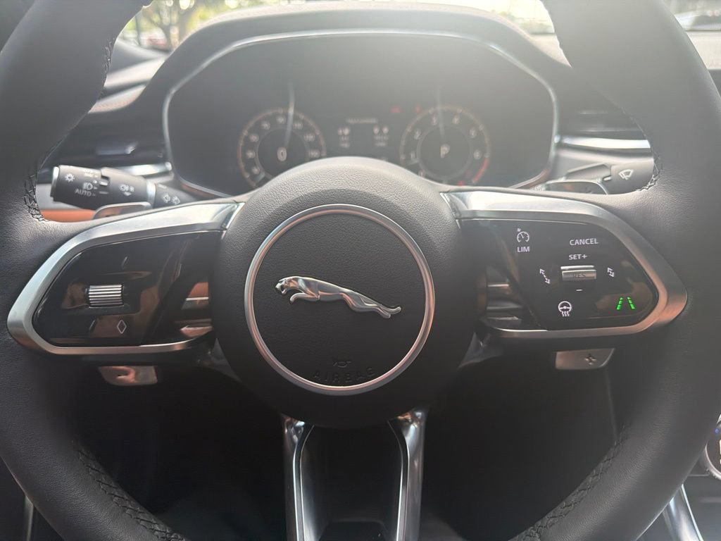 Used 2024 Jaguar XF R-Dynamic SE RWD image 14