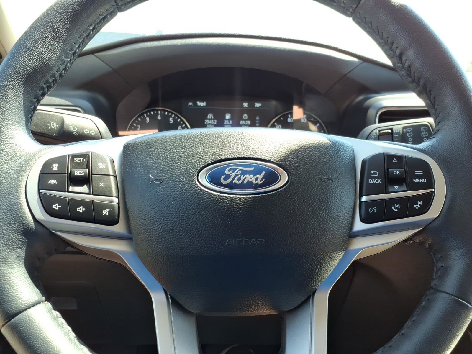 Certified 2023 Ford Explorer XLT w/ Equipment Group 202A AWD/4WD image 26