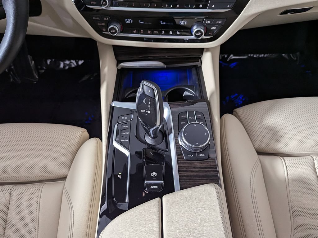 Used 2023 BMW 530i xDrive w/ Premium Package AWD/4WD image 40