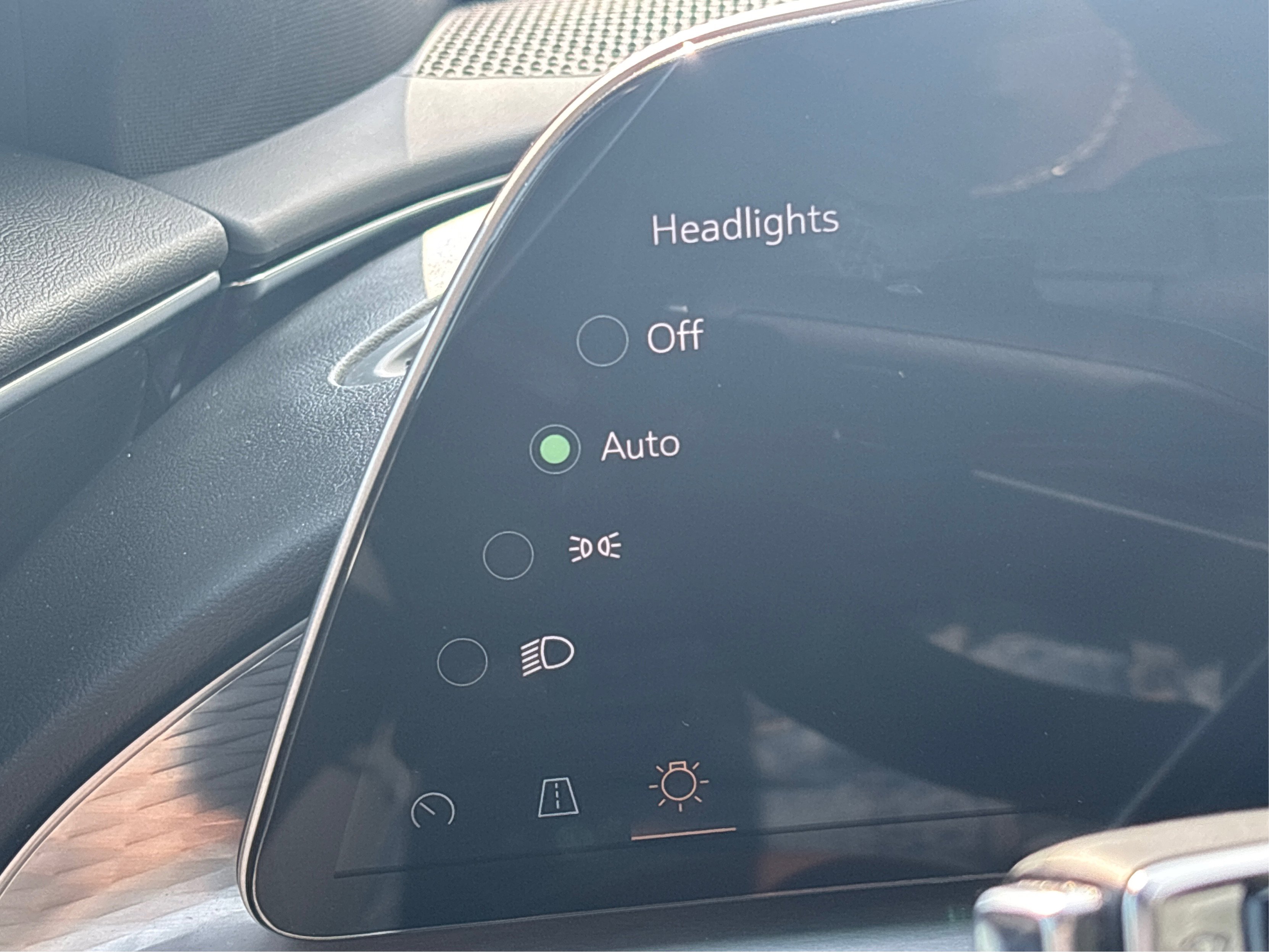 Used 2024 Cadillac Lyriq Luxury w/ LPO, Floor Liner Package image 21