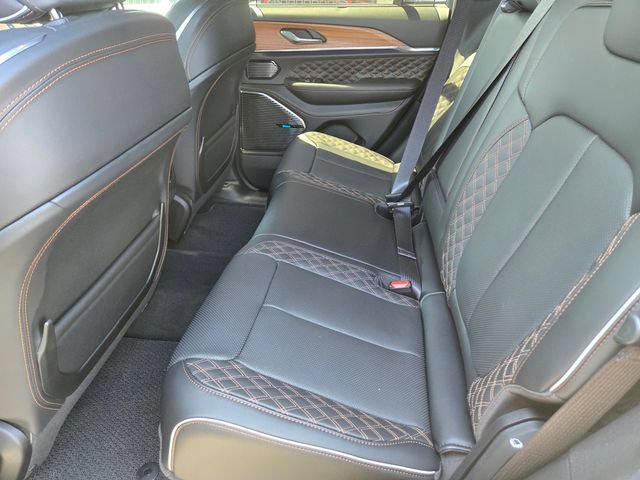 New 2026 Jeep Grand Cherokee Summit w/ Obsidian Package AWD/4WD image 7