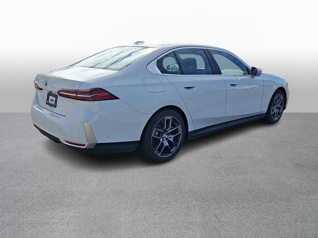 Used 2026 BMW 530i xDrive image 4