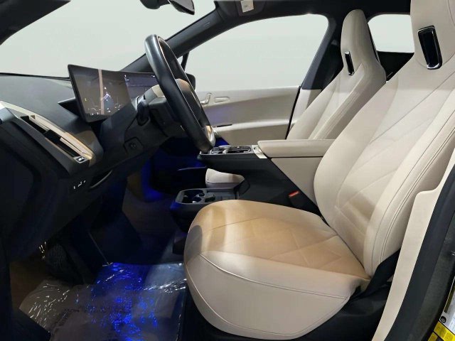 Used 2023 BMW iX xDrive50 AWD/4WD image 59