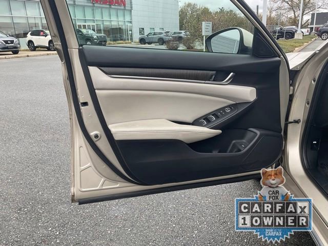 Used 2018 Honda Accord EX image 9
