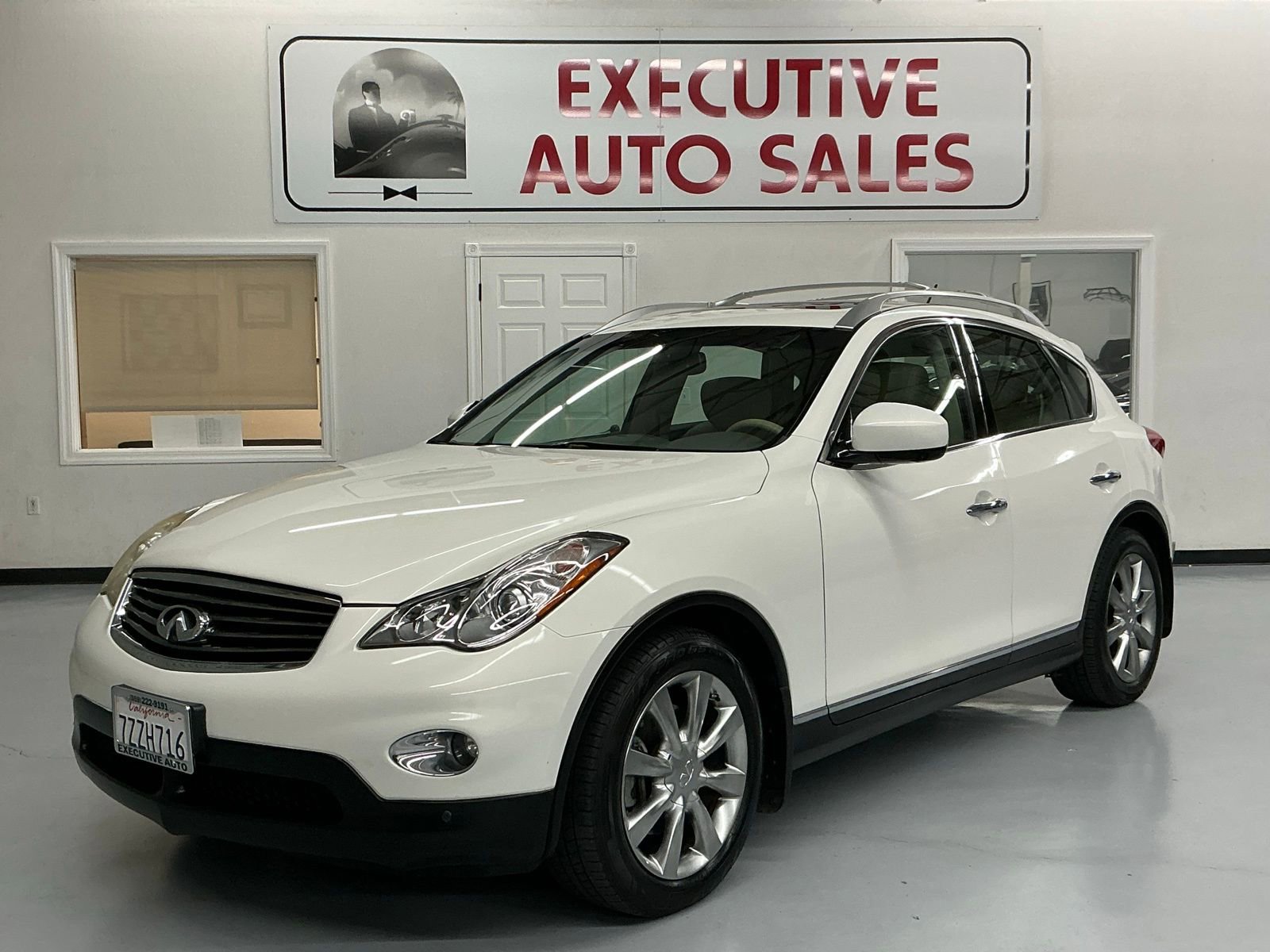 Used 2010 INFINITI EX35 Journey image 1