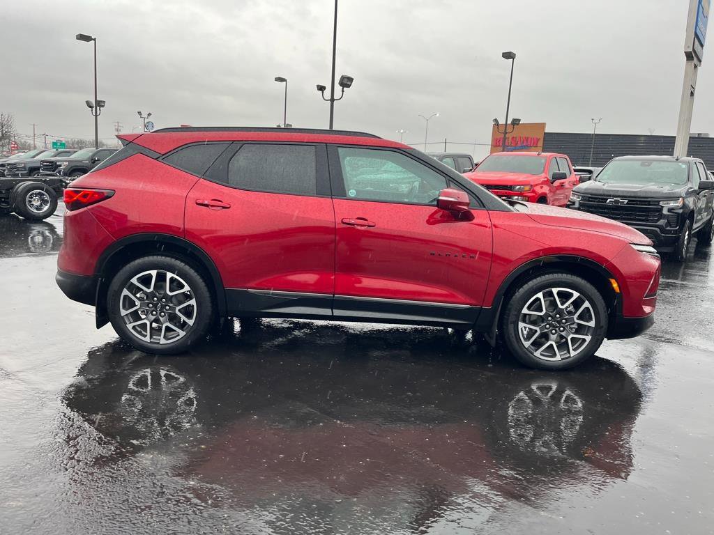 Used 2024 Chevrolet Blazer RS w/ Driver Confidence II Package image 6