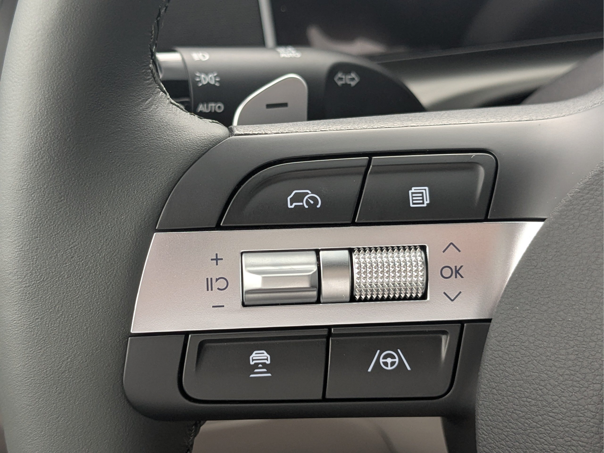 New 2026 Hyundai Tucson Limited FWD image 22