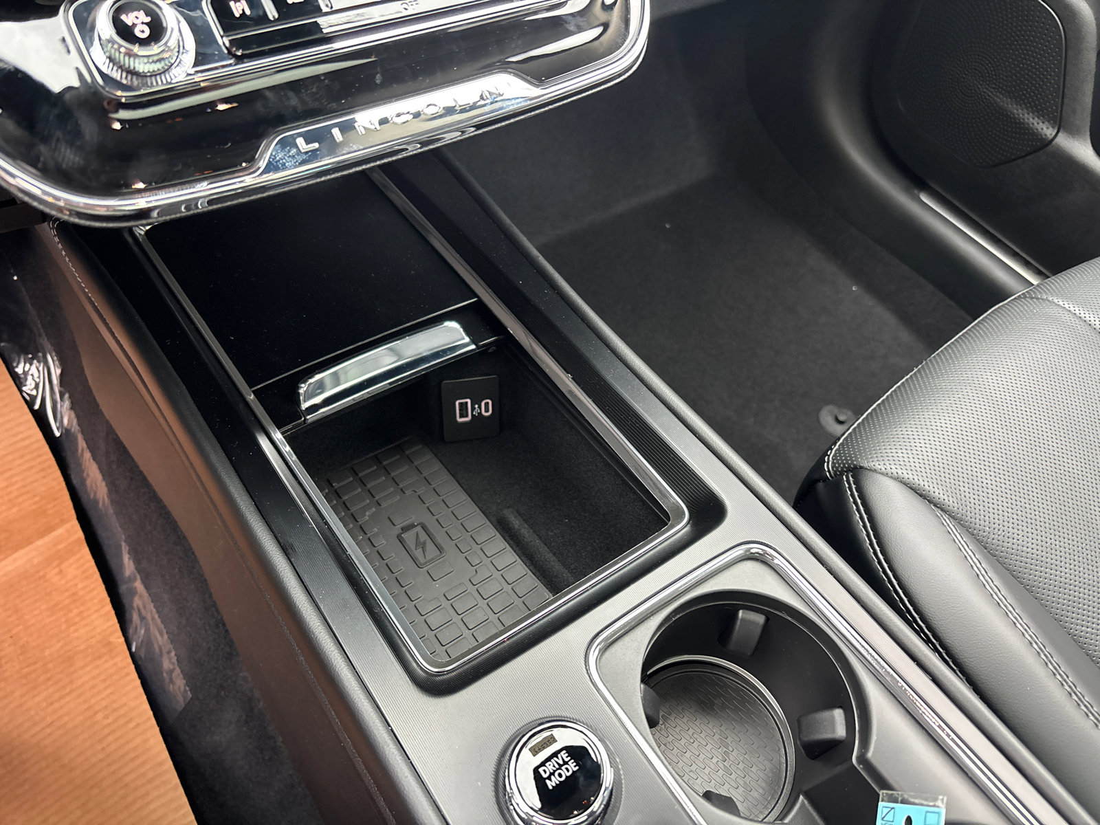 New 2026 Lincoln Corsair Reserve w/ Jet Appearance Package image 23