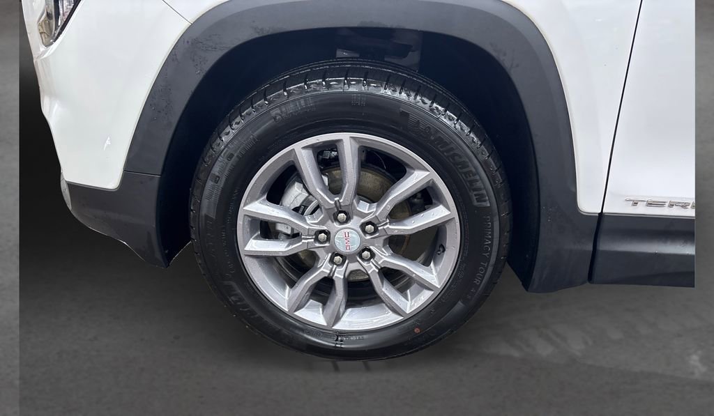 Used 2022 GMC Terrain SLT image 12