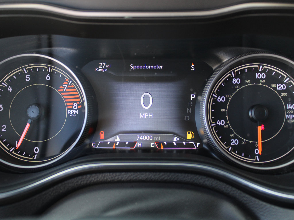 Used 2019 Jeep Cherokee Limited w/ Luxury Group image 15