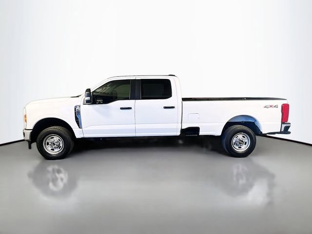 Used 2024 Ford F250 XL w/ XL Chrome Package image 4