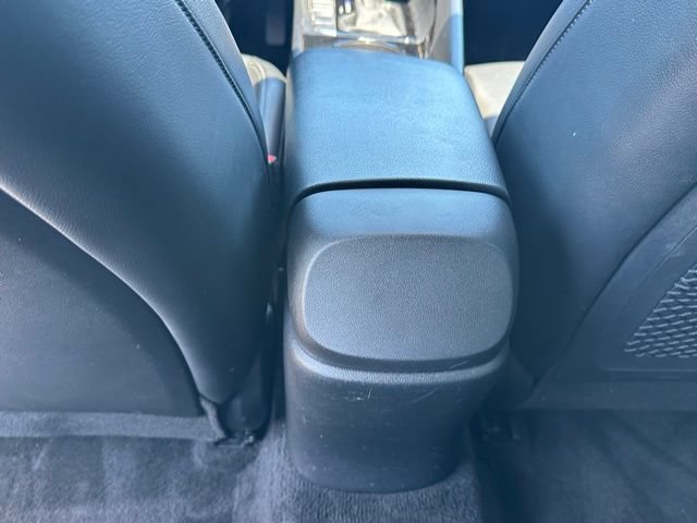 Used 2023 Hyundai Elantra Limited w/ Cargo Package FWD image 14