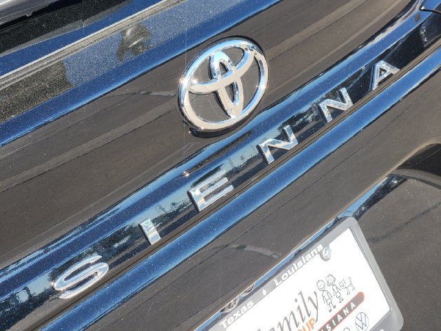 New 2026 Toyota Sienna Platinum AWD/4WD image 9