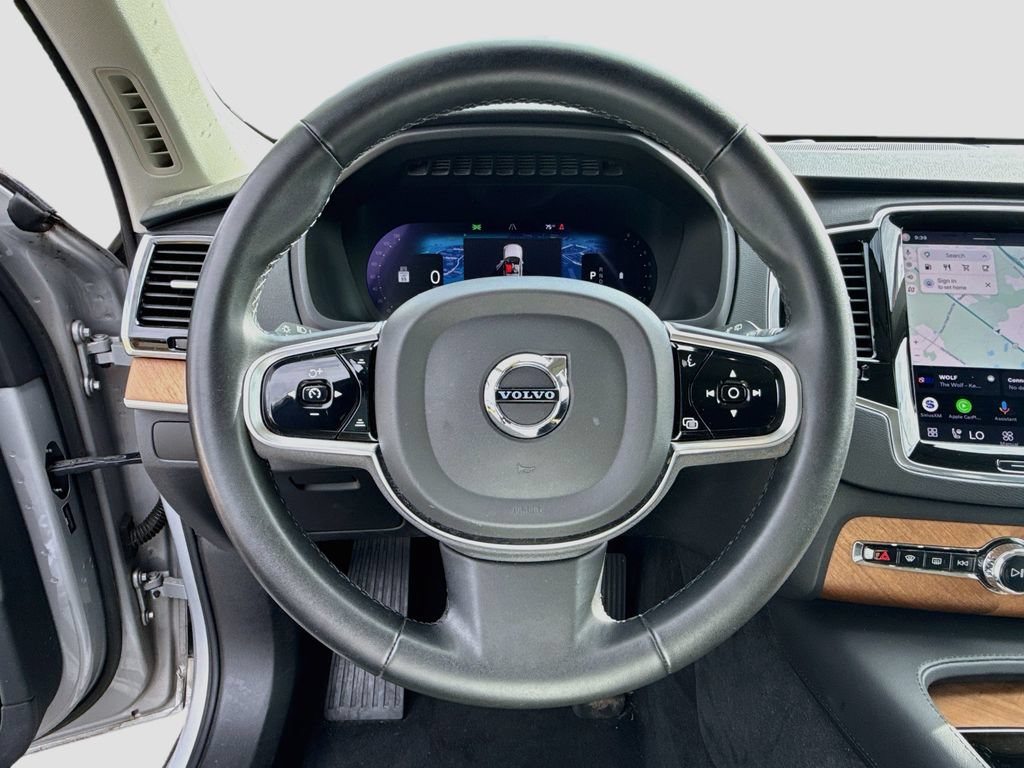 Used 2023 Volvo XC90 B6 Plus AWD/4WD image 14