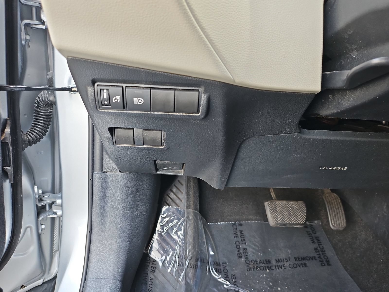 Used 2022 Toyota Corolla Cross L FWD image 25