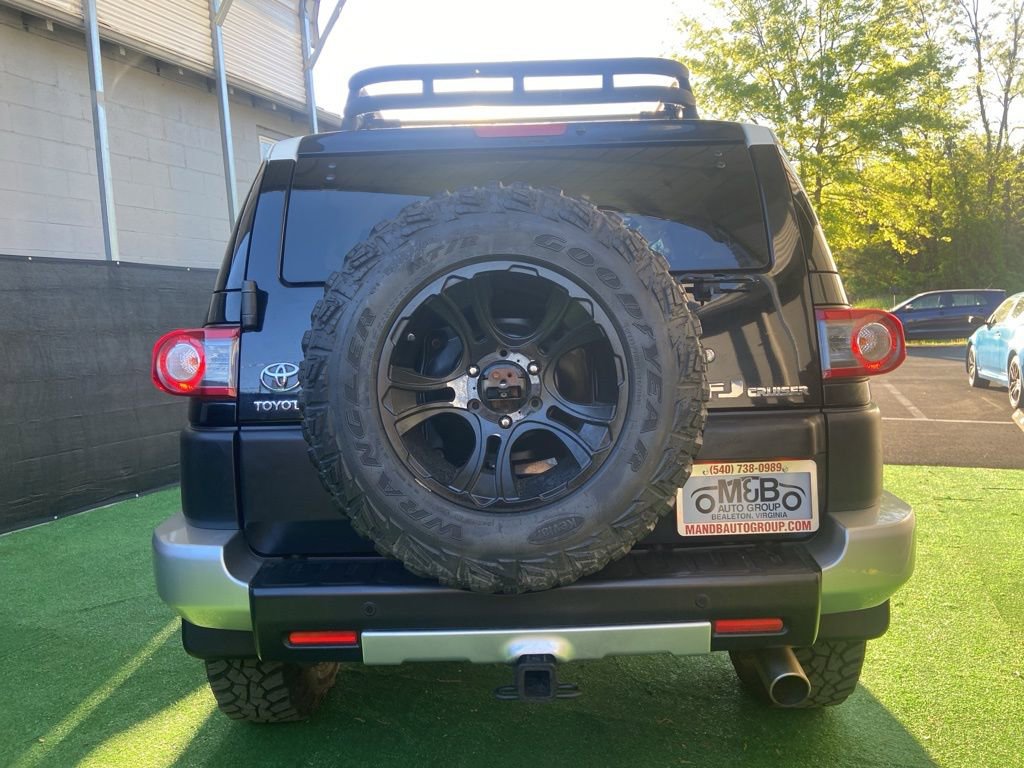 Used 2012 Toyota FJ Cruiser 4WD w/ Upgrade Pkg image 7