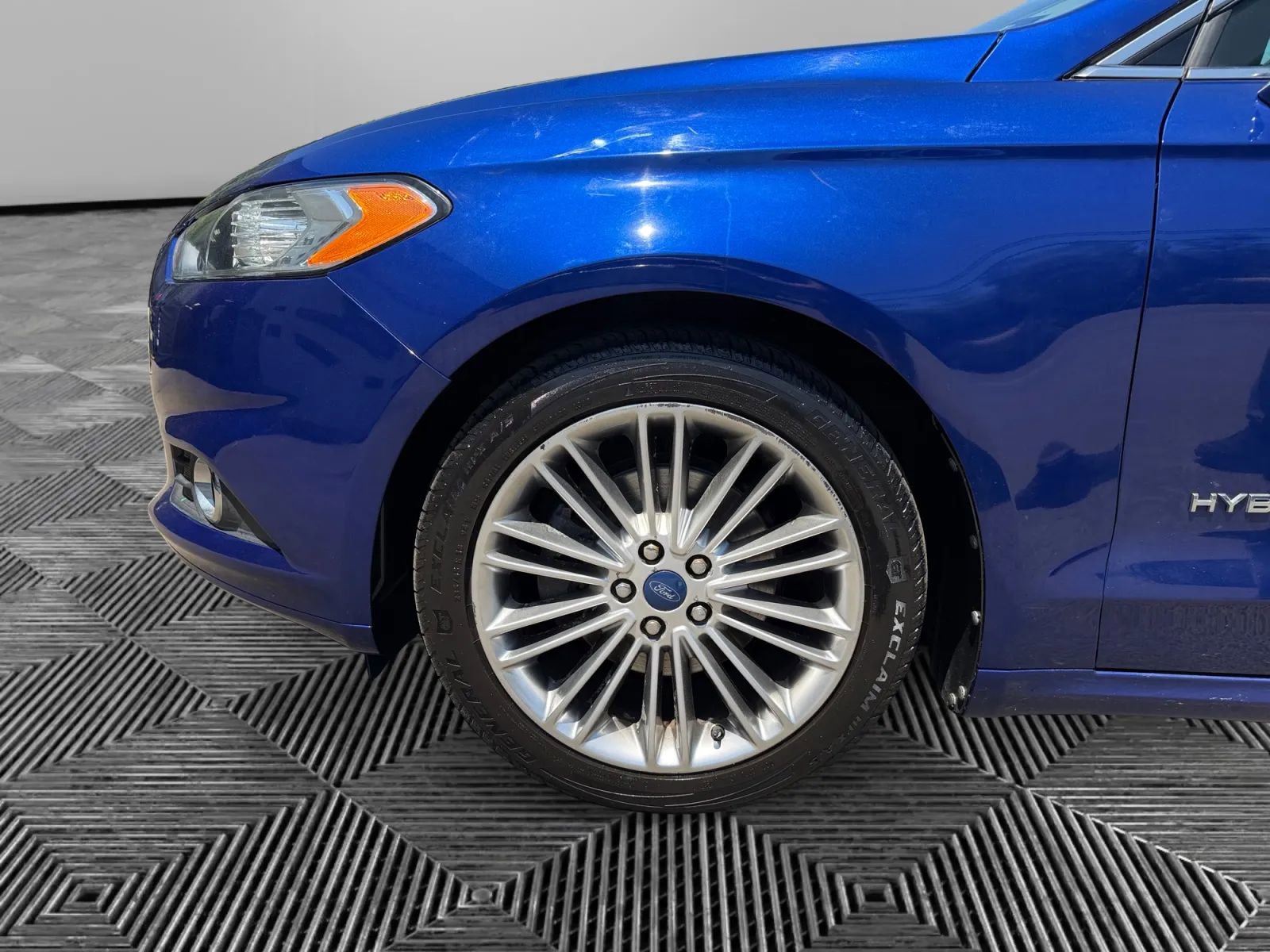 Used 2013 Ford Fusion SE FWD image 15