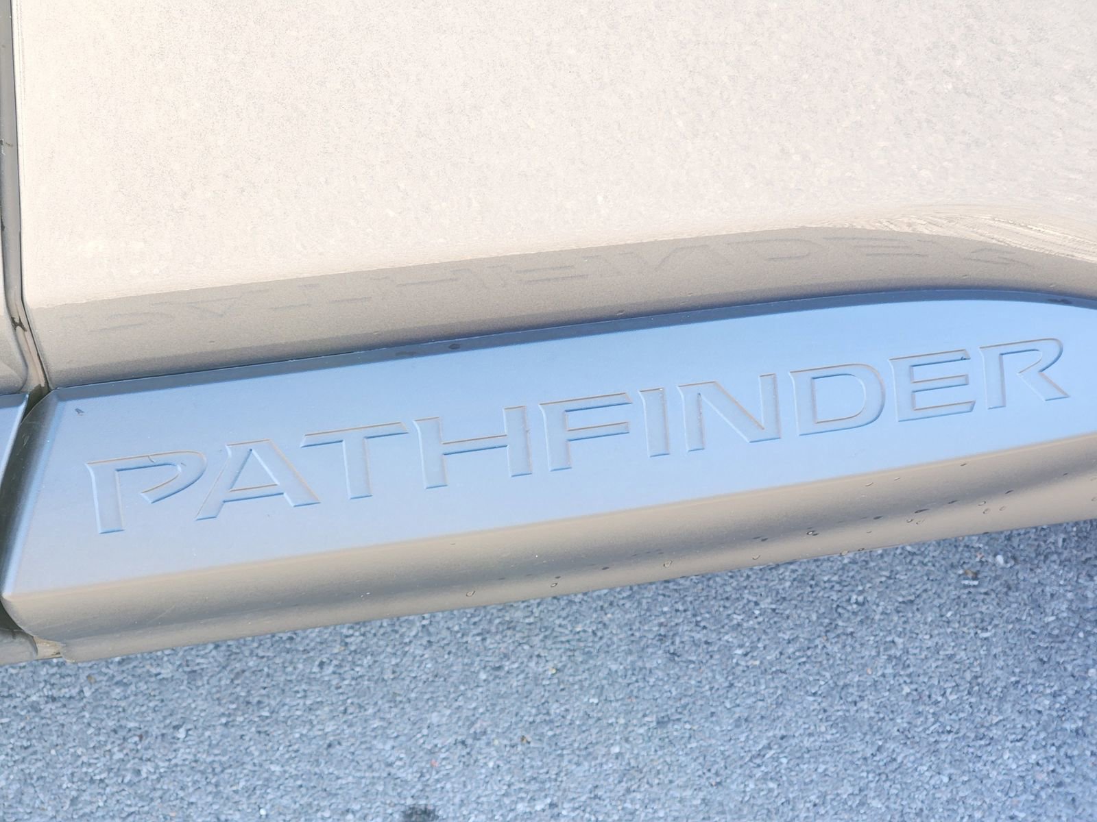 Used 2023 Nissan Pathfinder S image 13