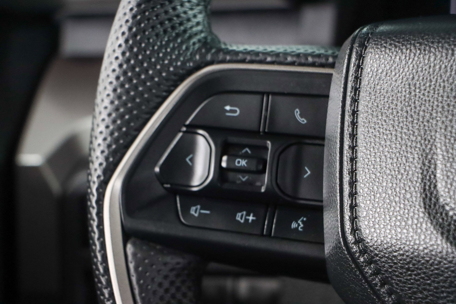 Used 2024 Toyota Tacoma SR5 image 14