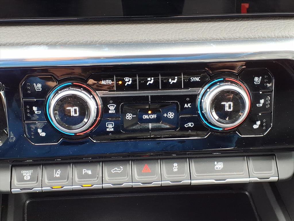 Used 2025 GMC Sierra 3500 Denali w/ Denali Reserve Package image 20