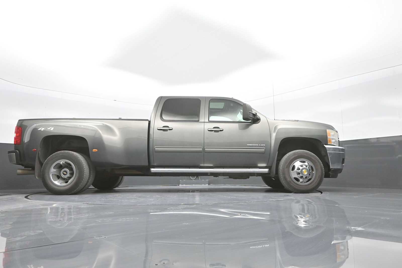 Used 2011 Chevrolet Silverado 3500 LTZ w/ LTZ Plus Package AWD/4WD image 41