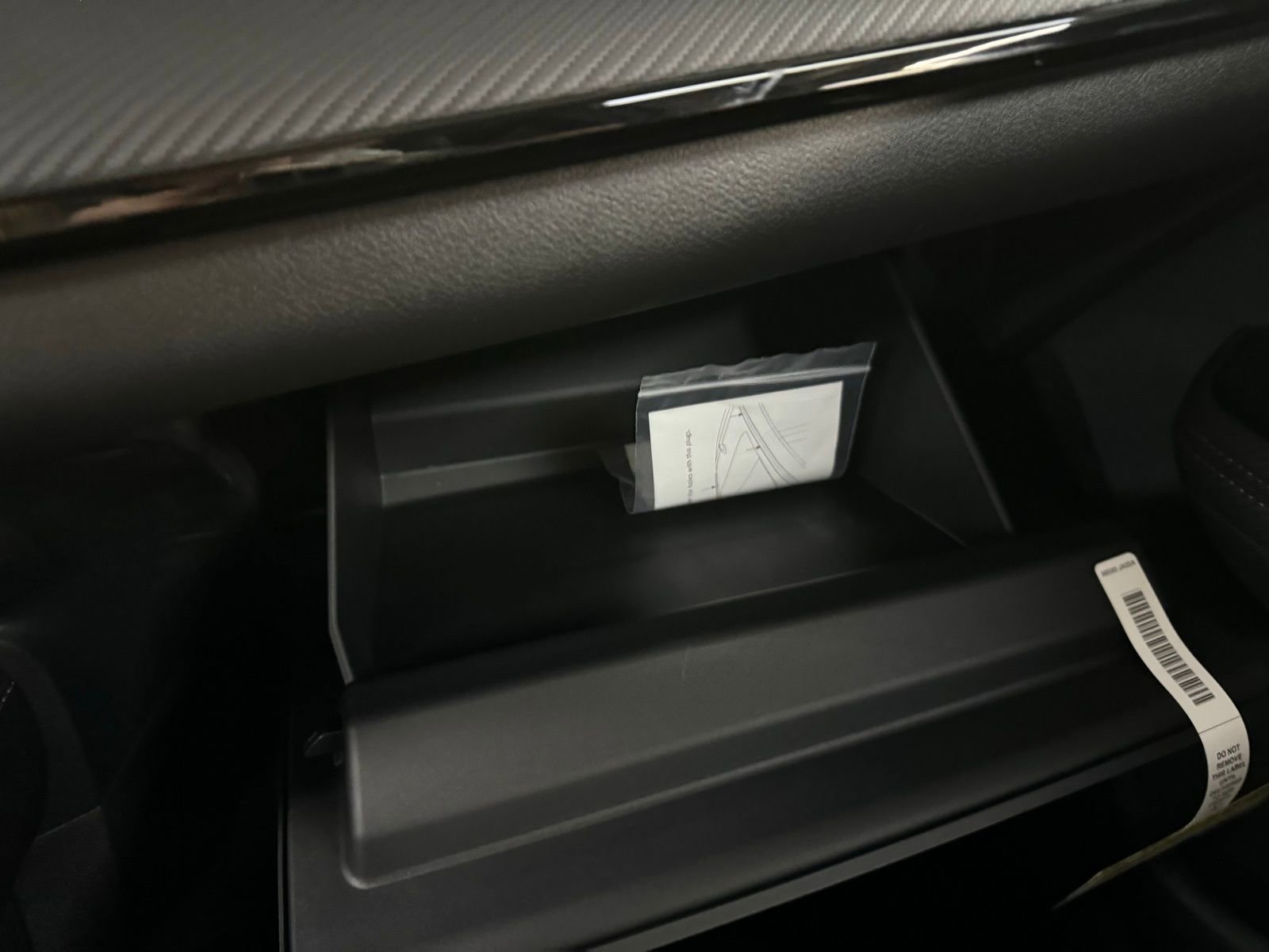 New 2026 Nissan Kicks SR w/ Cold Weather Package image 21