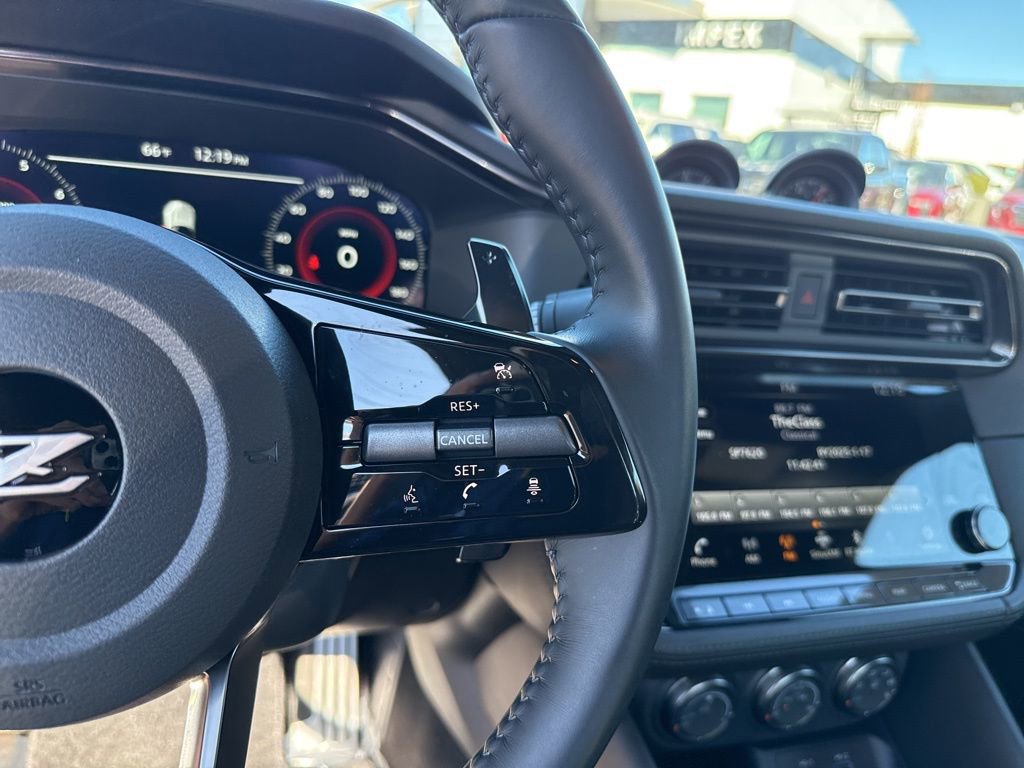 Used 2024 Nissan Z Performance w/ Heritage Edition image 14