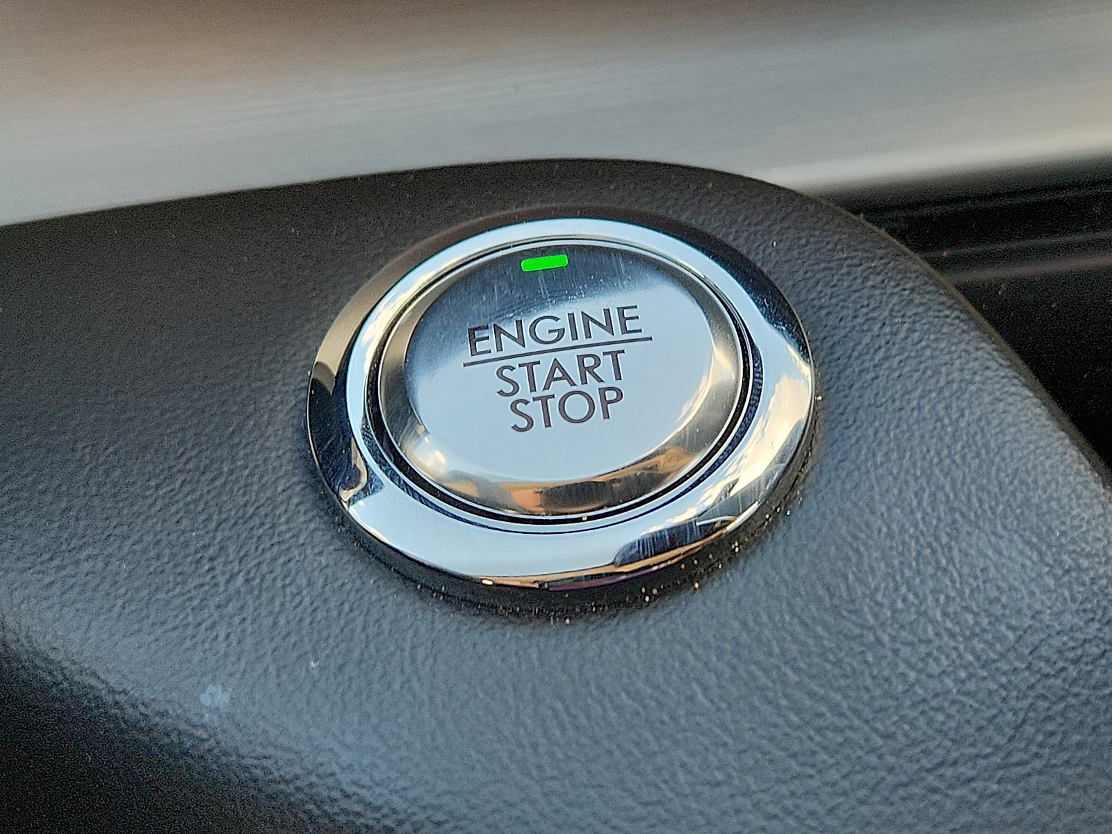 Used 2024 Lincoln Aviator 2WD w/ Premium Package image 15