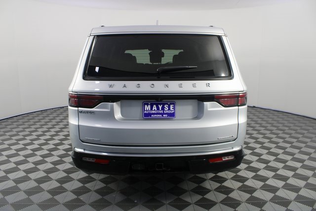 Used 2023 Jeep Wagoneer L Series II image 27