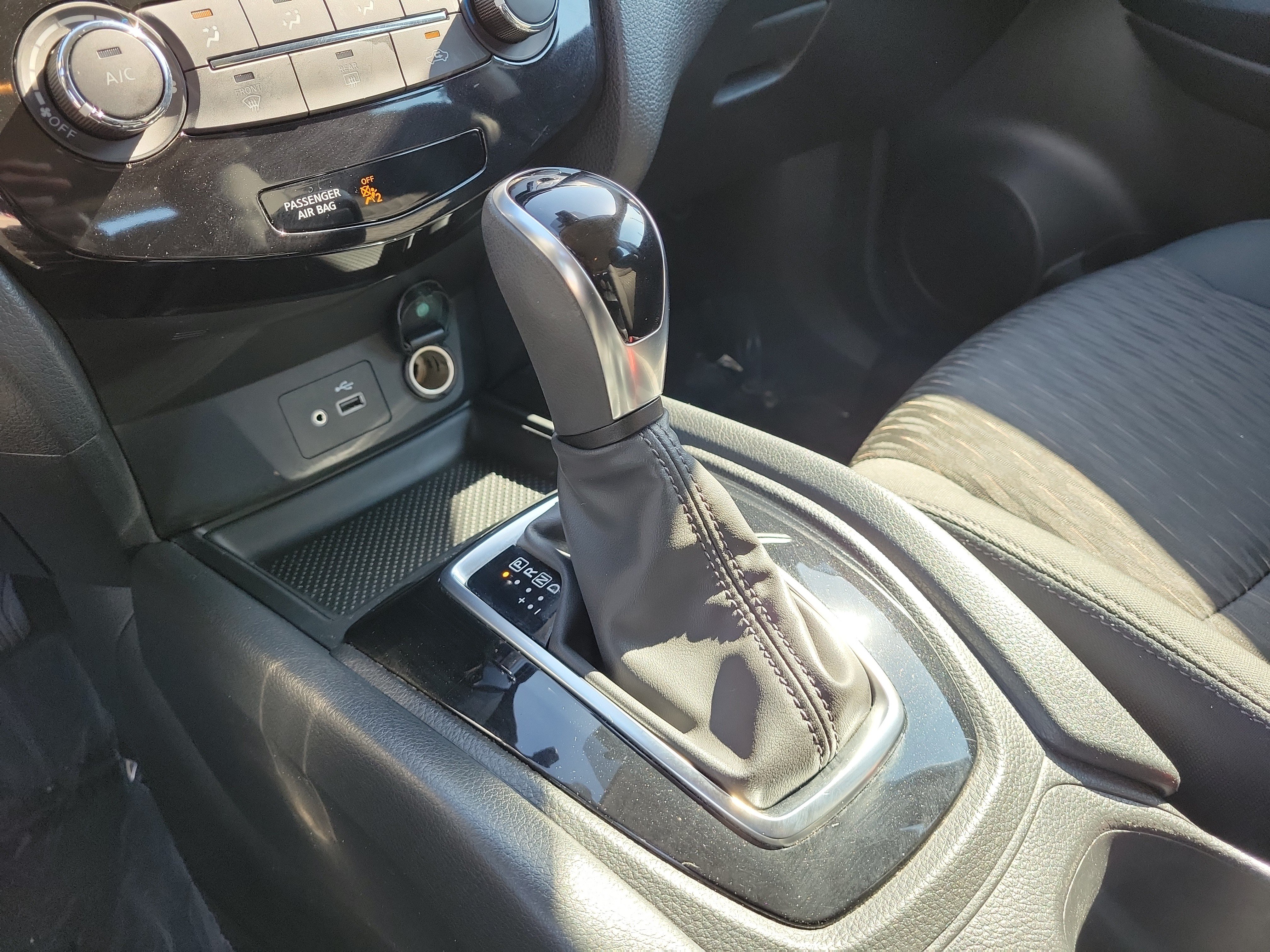 Certified 2020 Nissan Rogue S FWD image 29