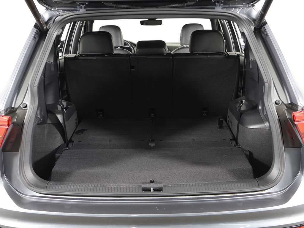 Used 2024 Volkswagen Tiguan SE R-Line FWD image 20