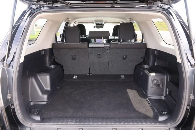 Used 2023 Toyota 4Runner SR5 AWD/4WD image 7
