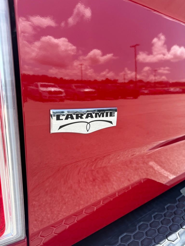 Used 2018 RAM 2500 Laramie AWD/4WD image 6