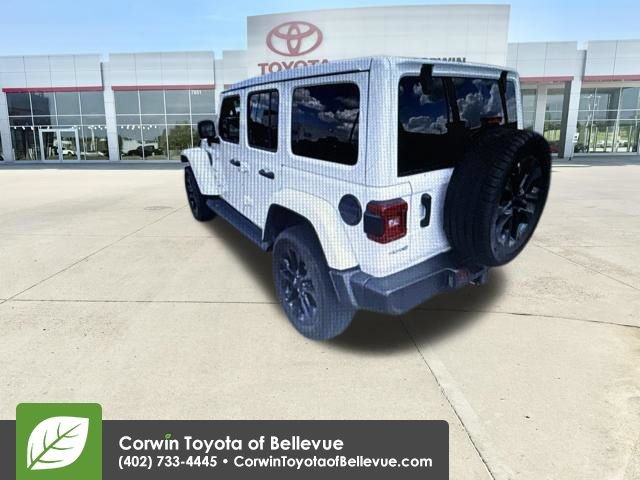 Used 2023 Jeep Wrangler Unlimited Sahara w/ Cold Weather Group AWD/4WD image 13