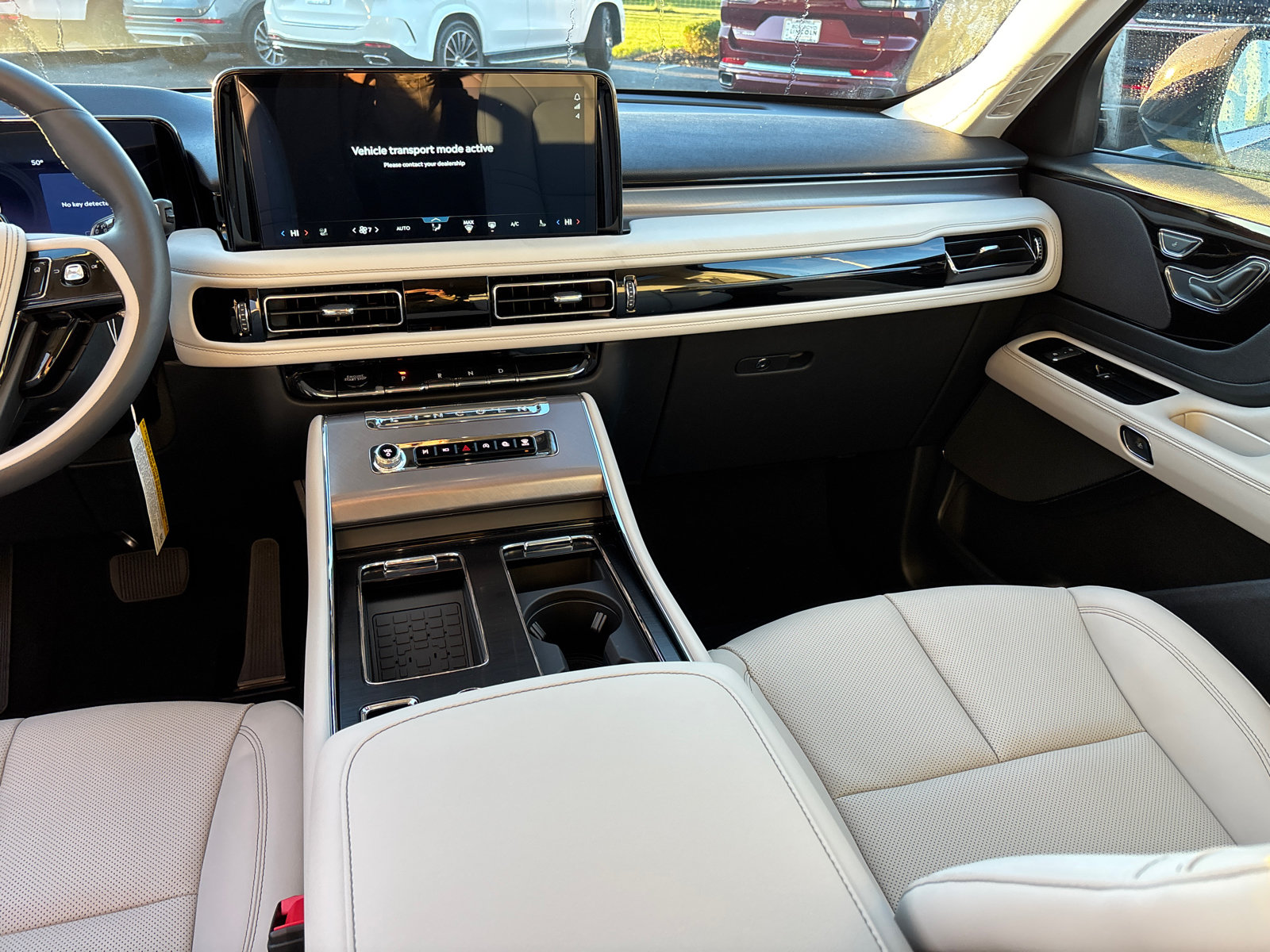New 2027 Lincoln Aviator AWD image 28