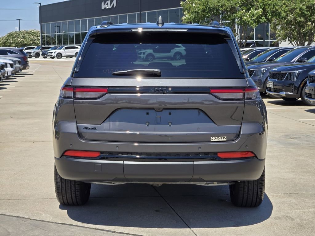 Used 2025 Jeep Grand Cherokee Limited w/ Trailer Tow Package AWD/4WD image 13
