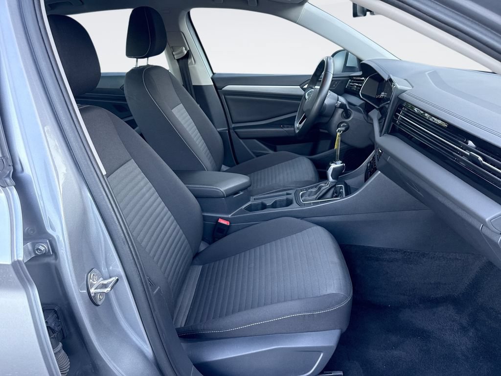 Used 2025 Volkswagen Jetta S FWD image 25