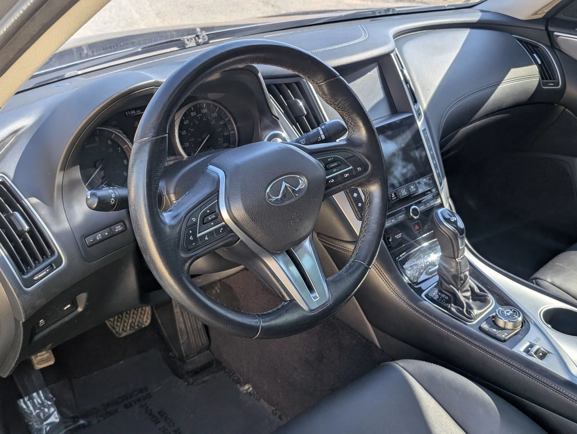 Used 2019 INFINITI Q50 Luxe w/ Essential Package (3.0T Luxe) RWD image 17