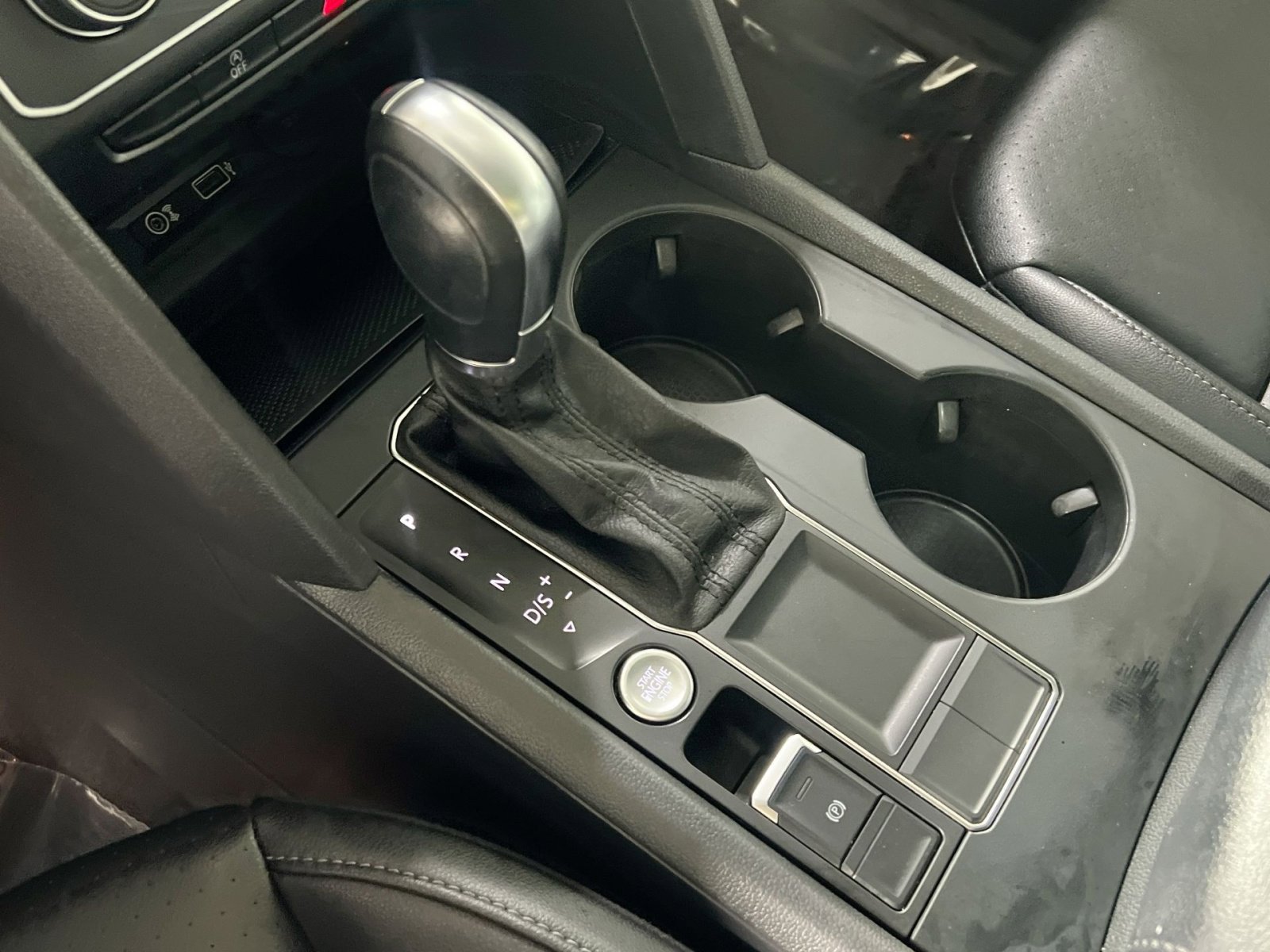 Used 2019 Volkswagen Atlas SE w/ Panoramic Sunroof Package image 19