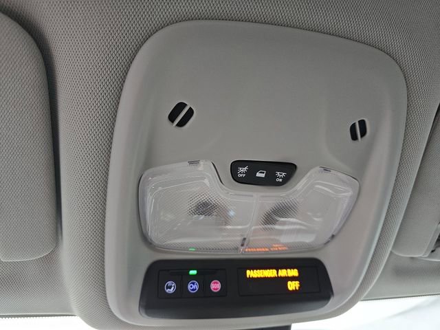 Used 2023 Chevrolet Bolt EUV LT w/ Driver Confidence Package image 42