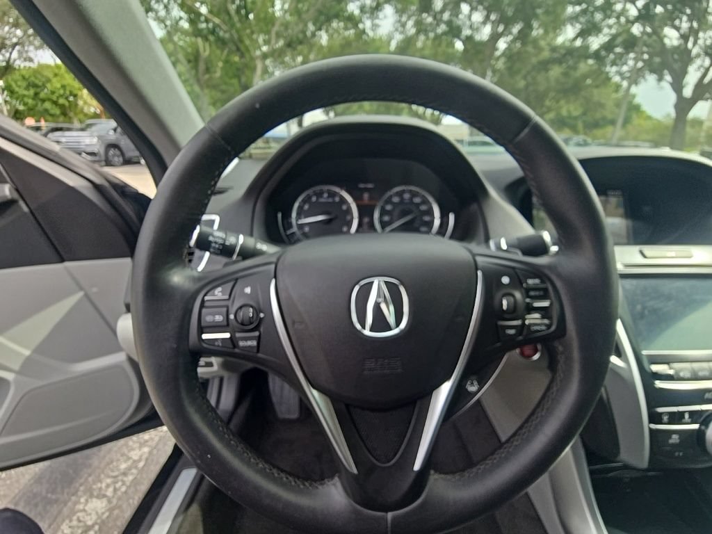 Used 2017 Acura TLX V6 w/ Technology Package FWD image 20