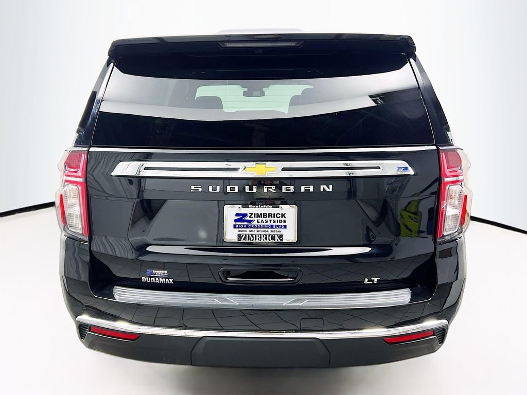 Used 2024 Chevrolet Suburban LT w/ LT Signature Package image 6