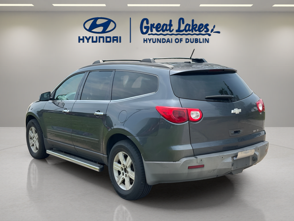 Used 2011 Chevrolet Traverse LT w/ Personal Connectivity Package AWD/4WD image 3
