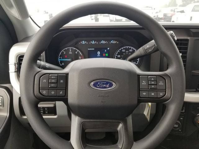New 2026 Ford F550 4x4 Regular Cab Super Duty image 27