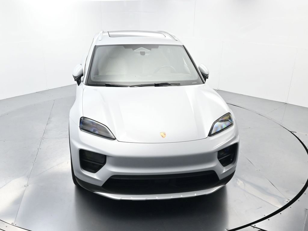 Certified 2024 Porsche Macan 4 Electric image 41