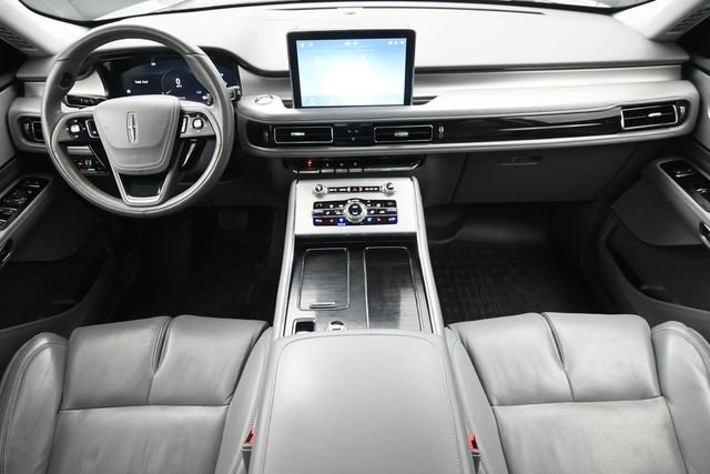 Used 2020 Lincoln Aviator Reserve w/ Equipment Group 202A AWD/4WD image 24