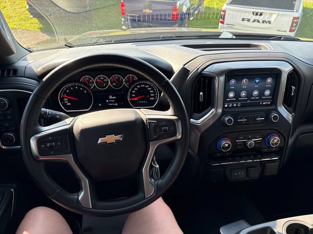 Used 2022 Chevrolet Silverado 1500 LT w/ Fleet Comfort Package AWD/4WD image 10