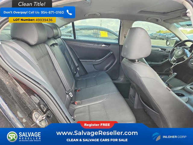 Used 2011 Volkswagen Jetta SE FWD image 13