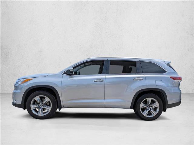Used 2016 Toyota Highlander Limited Platinum image 3