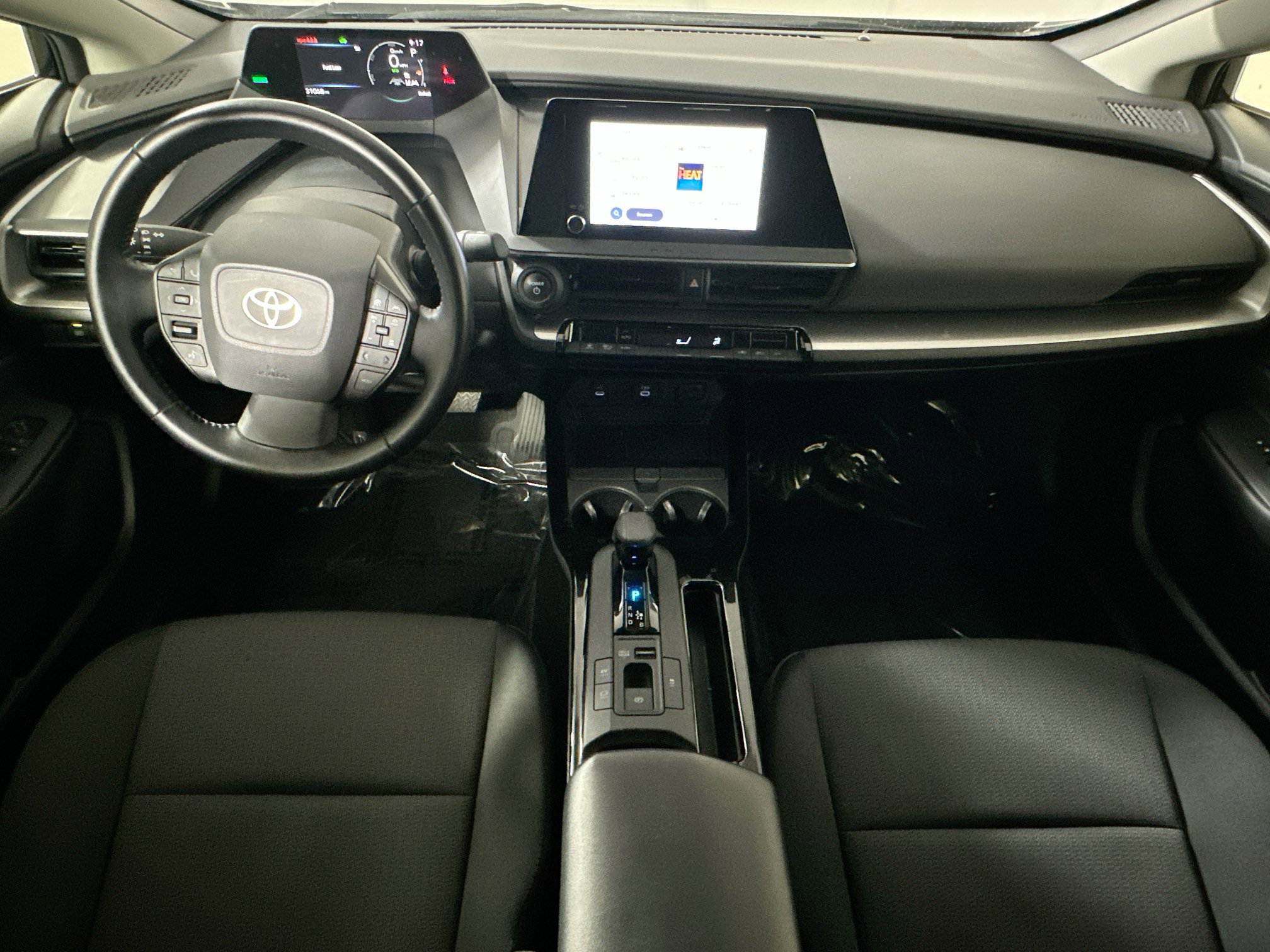 Used 2024 Toyota Prius LE image 27